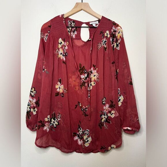 5/$35 Liz Lange for target maternity blouse size XS - Picture 1 of 3